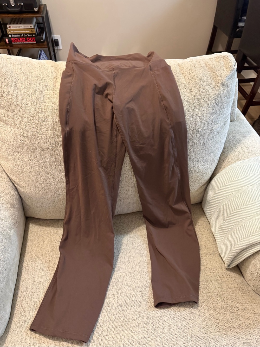 Member's Mark brown flare yoga pants in a M #flare #activewear